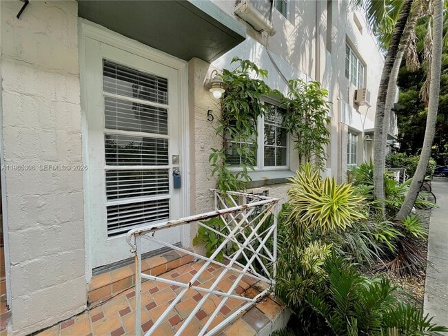 Building Photo - 720 Meridian Ave