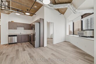 Building Photo - 30 Duke St W