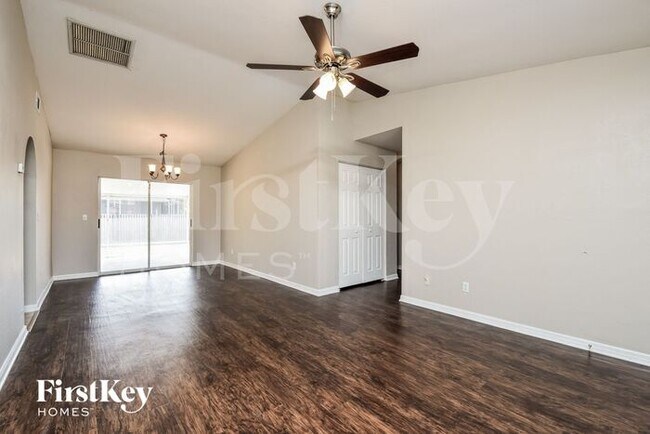 Building Photo - 18525 Sebring Rd