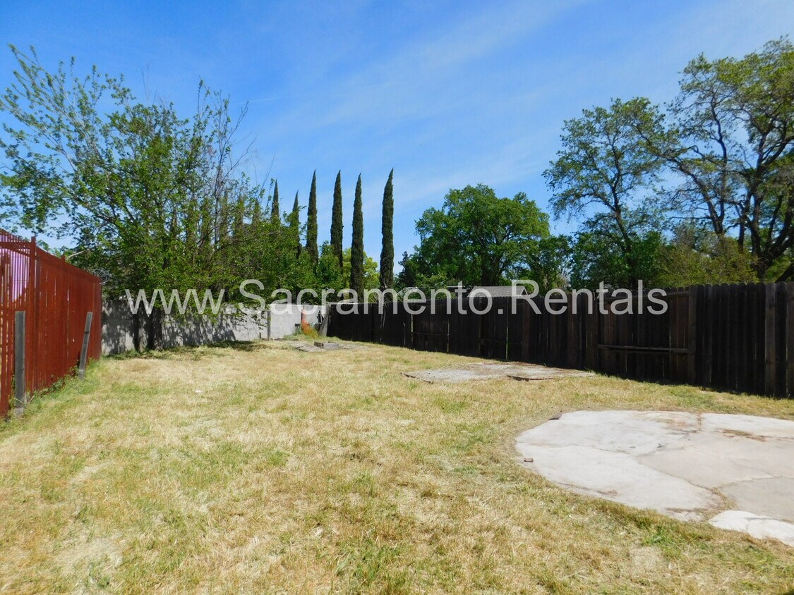 Foto del edificio - Spacious 2bd/1ba Duplex with Garage near A...