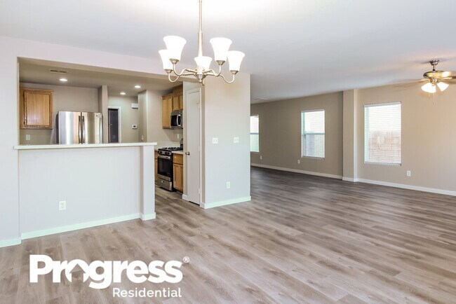 Foto del edificio - 6249 Capehart Falls St