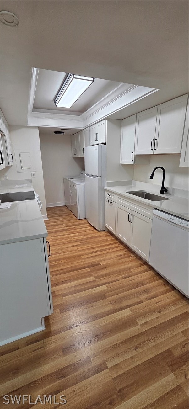 Building Photo - 3615 Boca Ciega Dr