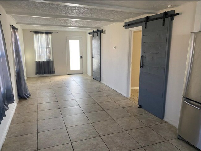 Foto del edificio - 338 Rutledge Ave