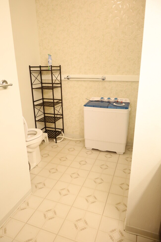 Large Bathroom - 7755 E Quincy Ave