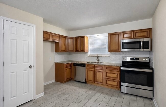 Building Photo - 101 Lottie Ln