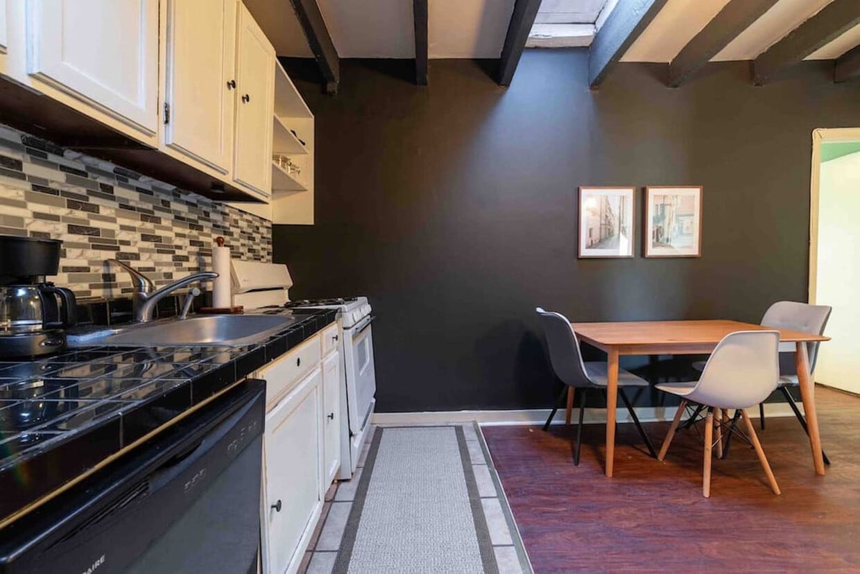 Foto principal - 1136 Rodman St