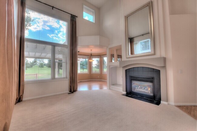 Foto del edificio - 6500 W Mansfield Ave