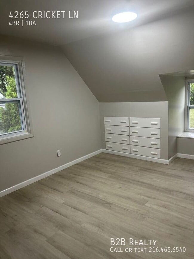 Building Photo - 4265 Cricket Ln