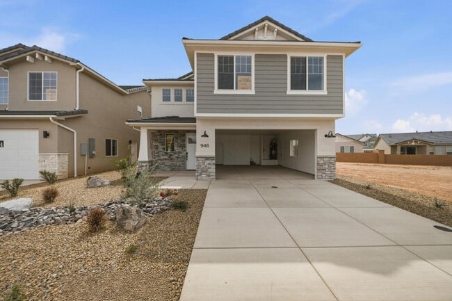 Building Photo - 946 Malibu Dr
