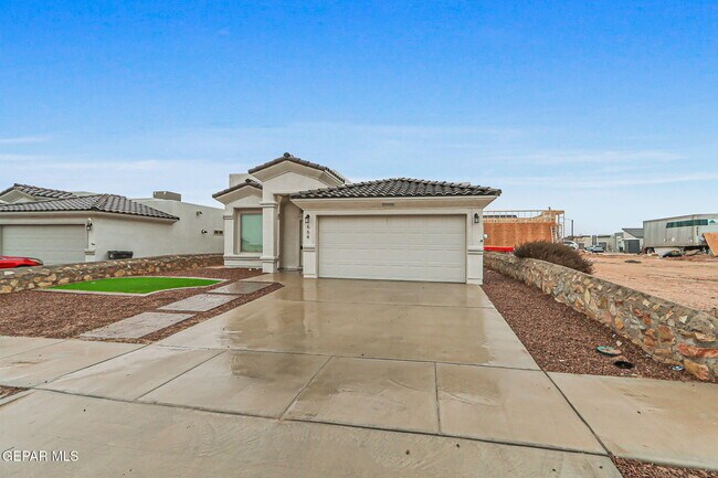 Building Photo - 664 Paseo Modesto Dr