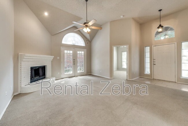 Foto del edificio - 4408 Sierra Dr
