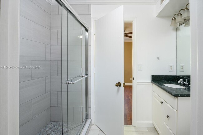 Building Photo - 2561 Cordoba Bend