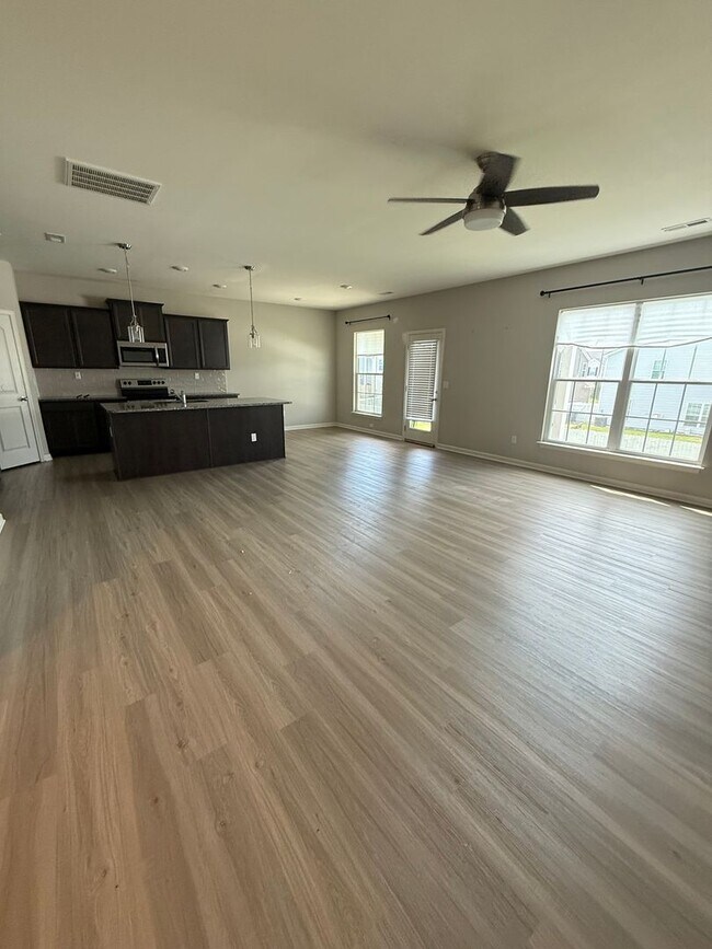 Foto del edificio - 4-bedroom, 2.5-bath home in Lexington, KY