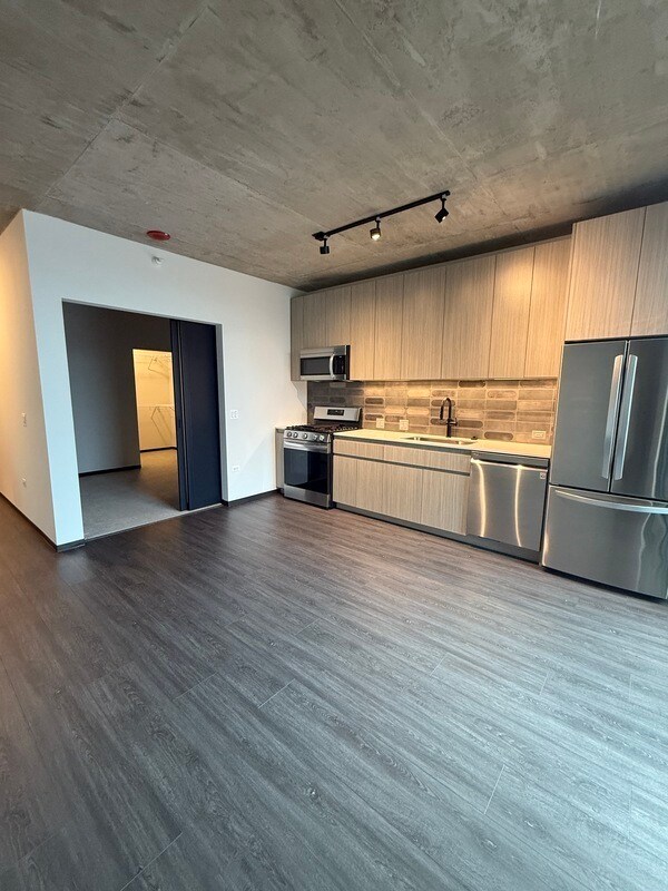 Foto principal - 1415 W Randolph St