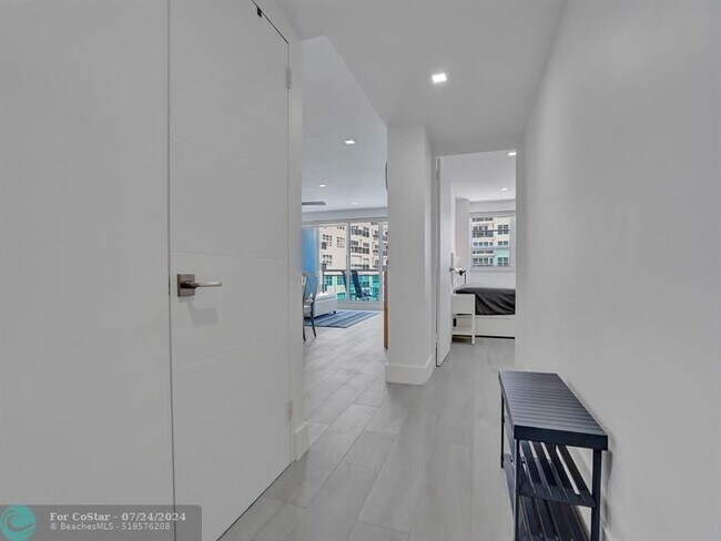 Building Photo - 3430 Galt Ocean Dr
