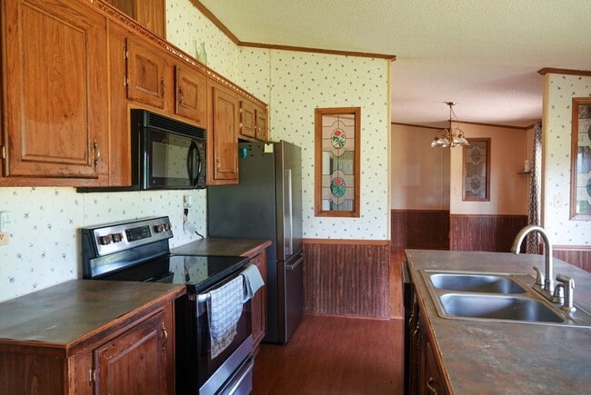 Building Photo - Charming 3BR House in Whiteville