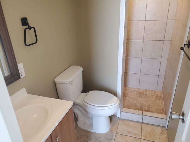 Foto del edificio - Bullhead City! 2 Bedroom Available/2 Bath ...