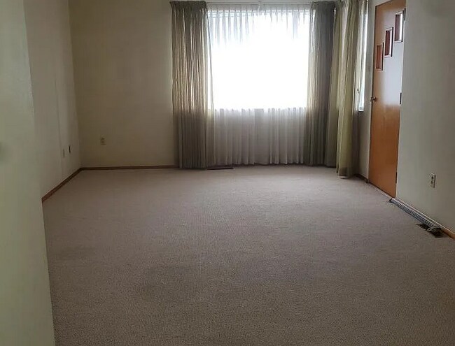 Foto del edificio - 108 River Ave