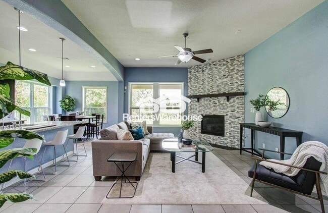 Foto del edificio - 17622 Quiet Shores Dr