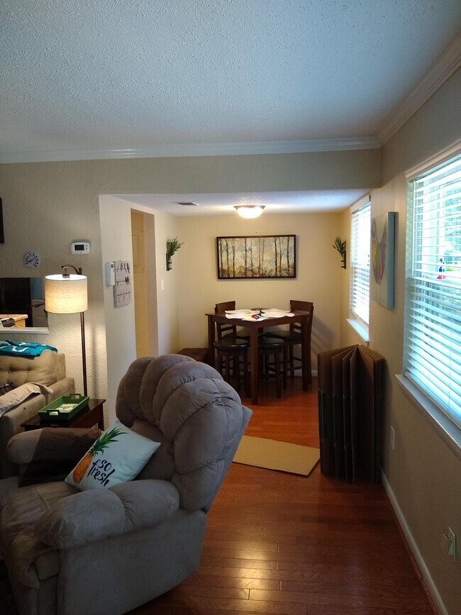 Foto del edificio - 3961 N Quail Ln