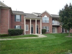 Building Photo - 27208 Chesapeake Cir