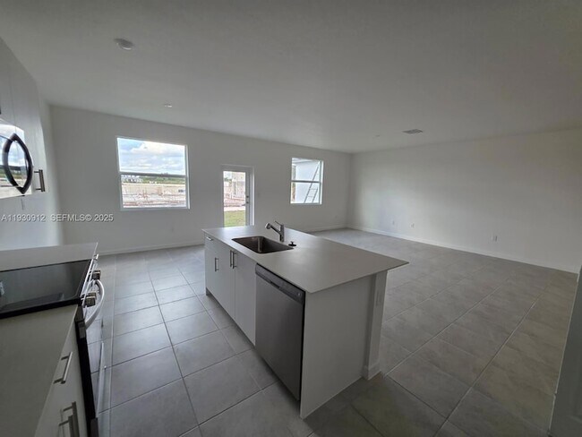 Building Photo - 19571 SW 339th St