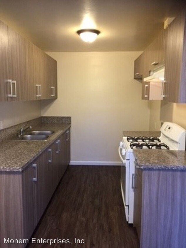 Foto principal - 10235-10239 Darby Ave