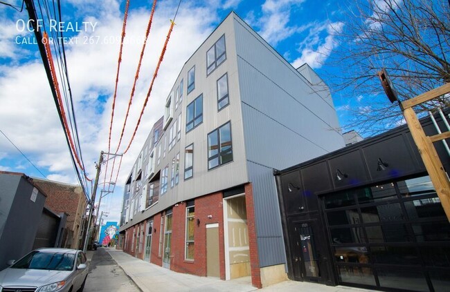 Building Photo - 1325 N Lee St