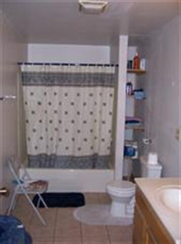  - 148-150 S River St