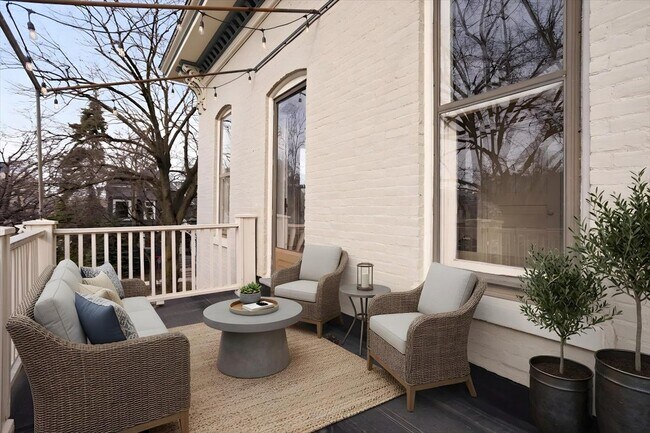 Foto del edificio - 246 Prospect Ave NE