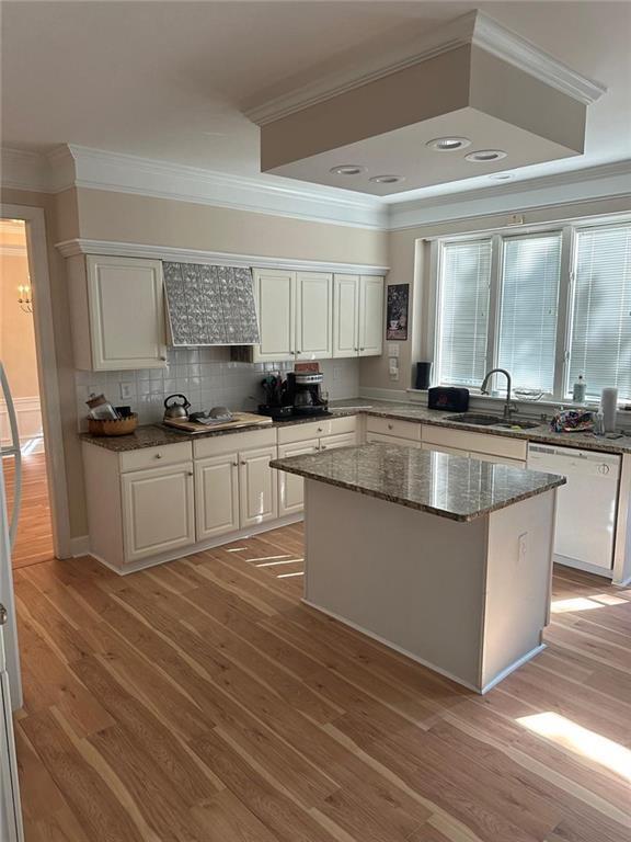 Foto del edificio - 2323 Briarleigh Way