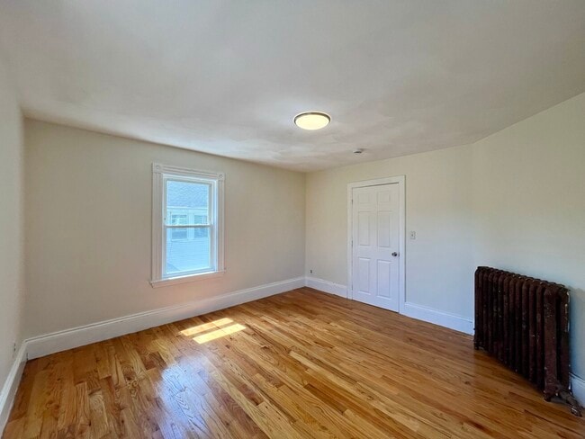 Building Photo - 10 Hamden Cir