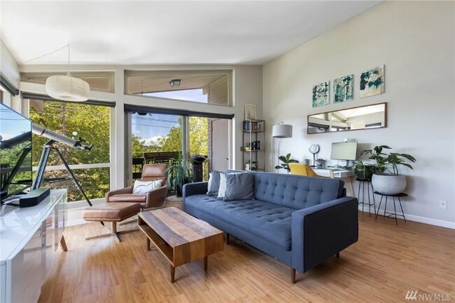 Foto del edificio - 3607 14th Ave W