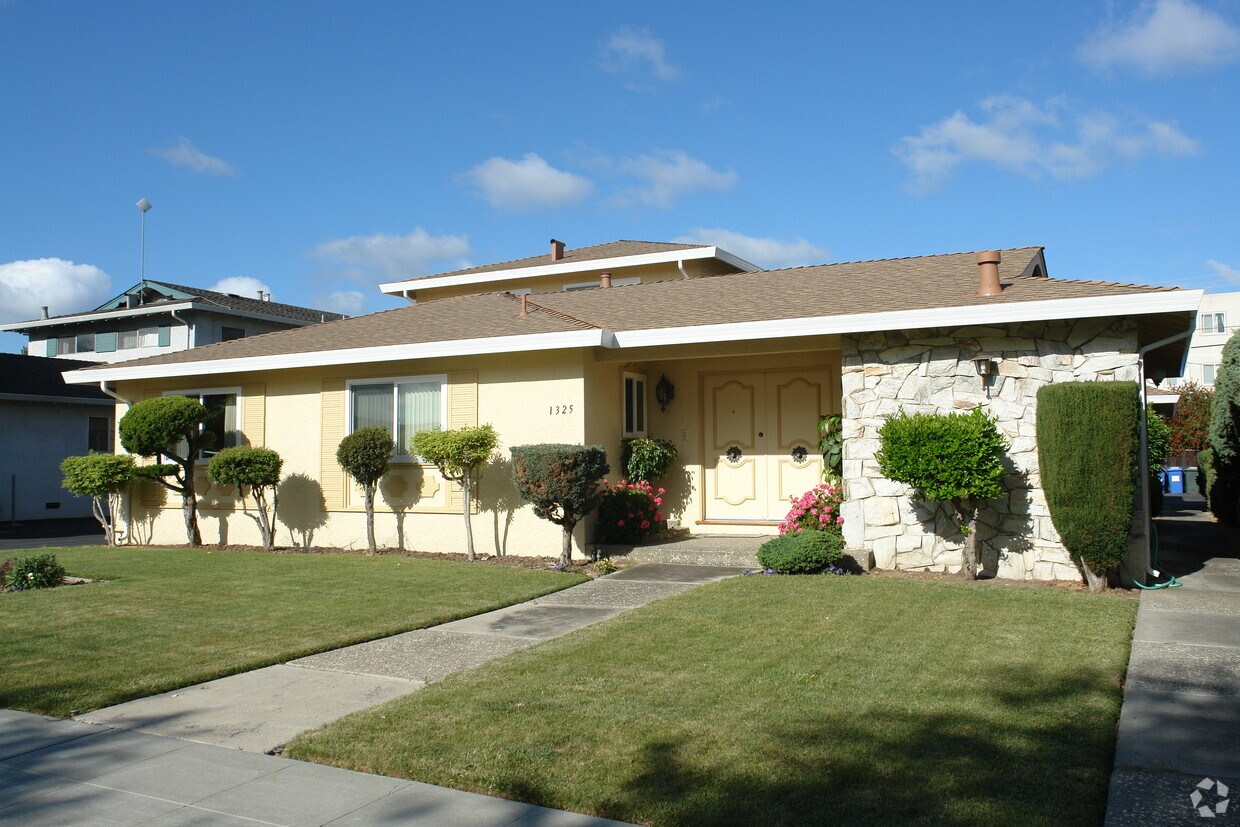 1325 Castlemont Ave, San Jose, CA 95128 Apartments in San Jose, CA