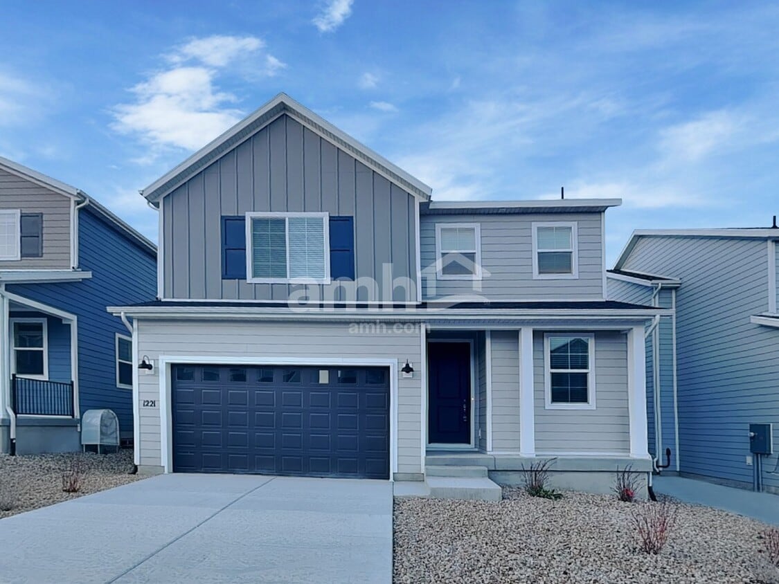 Primary Photo - 1221 Redbud Dr