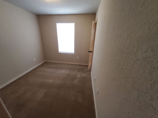 Photo - 7108 Micayla Cv House