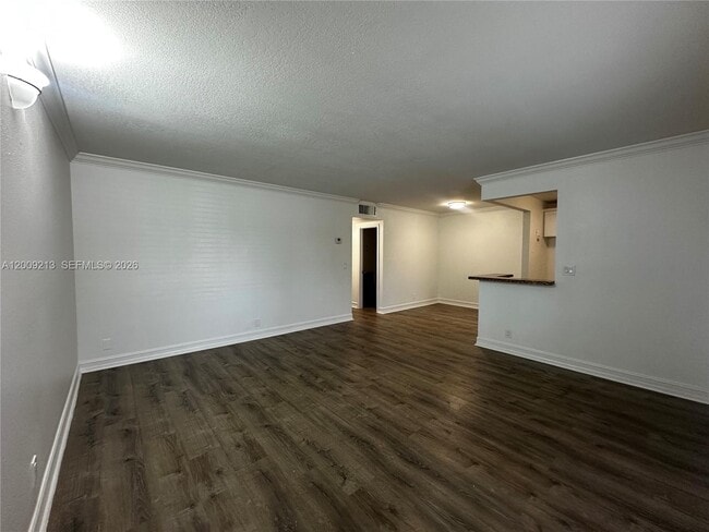 Building Photo - 1400 NE 56th St