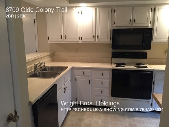 Building Photo - 8709 Olde Colony Trl