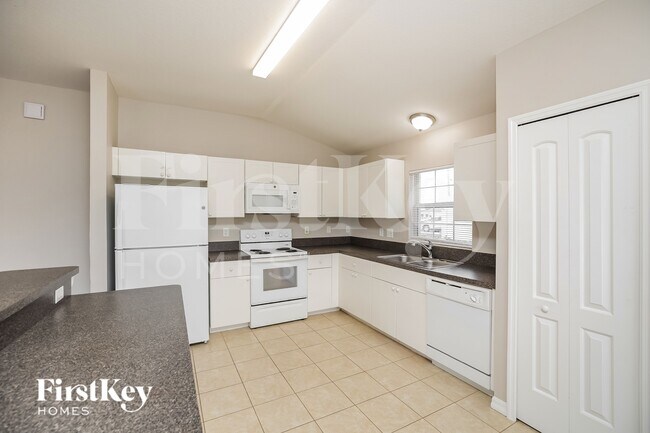 Foto del edificio - 551 Windermere Dr