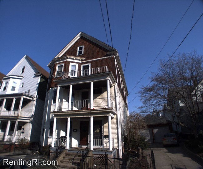 Building Photo - 9 Grove St