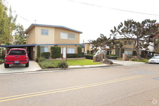 Building Photo - Pelican Cove Apartments