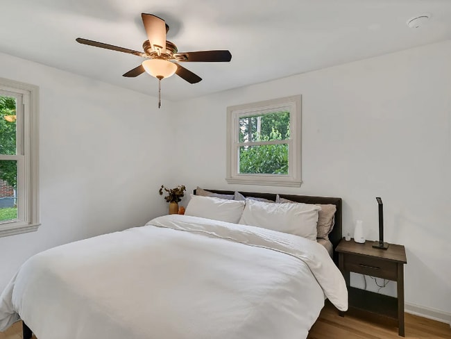 Foto del edificio - 457 Ewing Ln