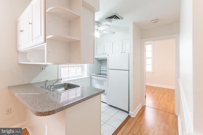 Foto del edificio - 238 S 8th St