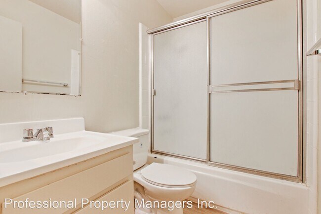 Building Photo - 14108 Doty Ave