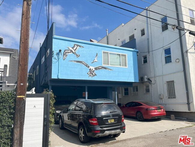 Foto del edificio - 36 Brooks Ave