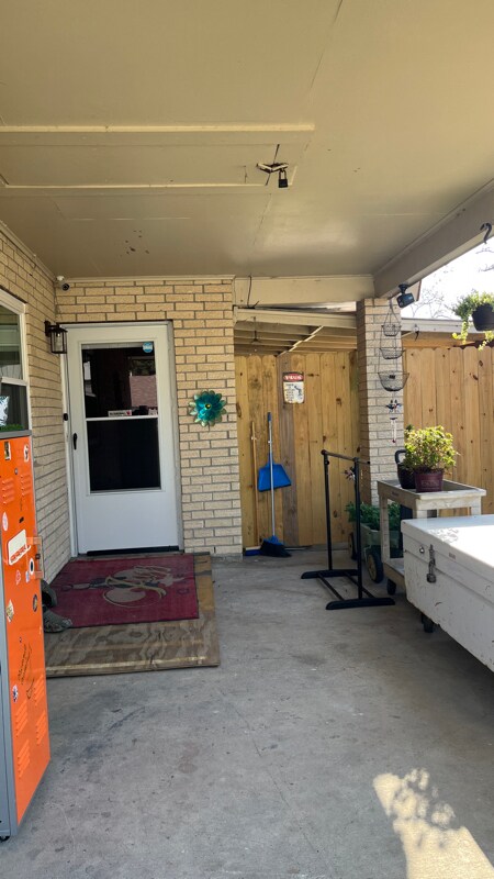 Foto del edificio - 353 Woodland Dr