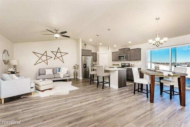 Foto del edificio - 3 br, 2 bath Townhome - 2345 Gleneagles