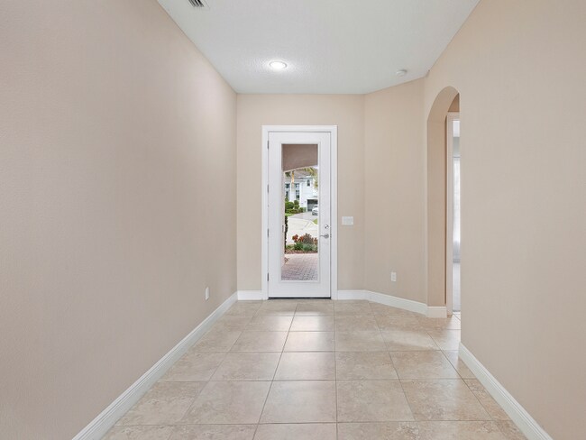 Building Photo - 5209 Tidewater Ct