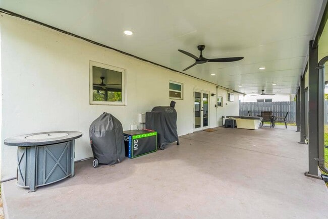 Foto del edificio - 5070 SW 94th Terrace