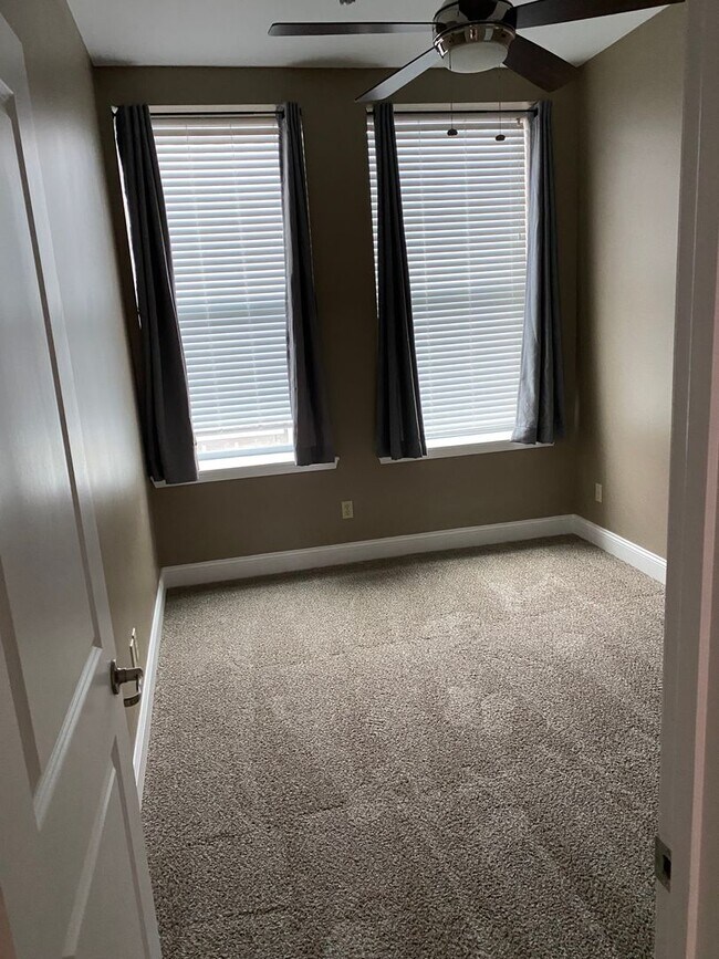 Foto del edificio - 24 S. 9th St.